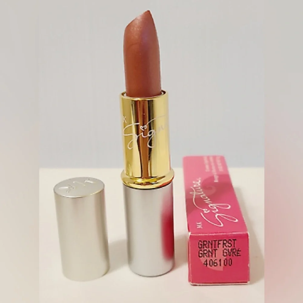 MARY KAY SIGNATURE GARNETFROST CREME LIPSTICK NIB